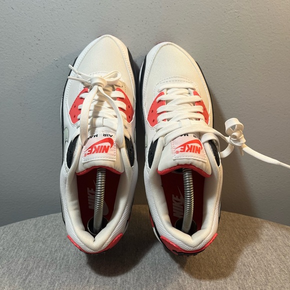Nike Air Max 90 Aster Pink White Casual Sneakers Women's Size 7 DH8010-105 - Picture 7 of 10
